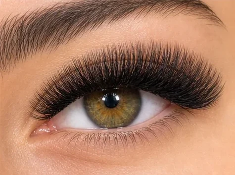 Mega Volume / 9D Volume eyelash style